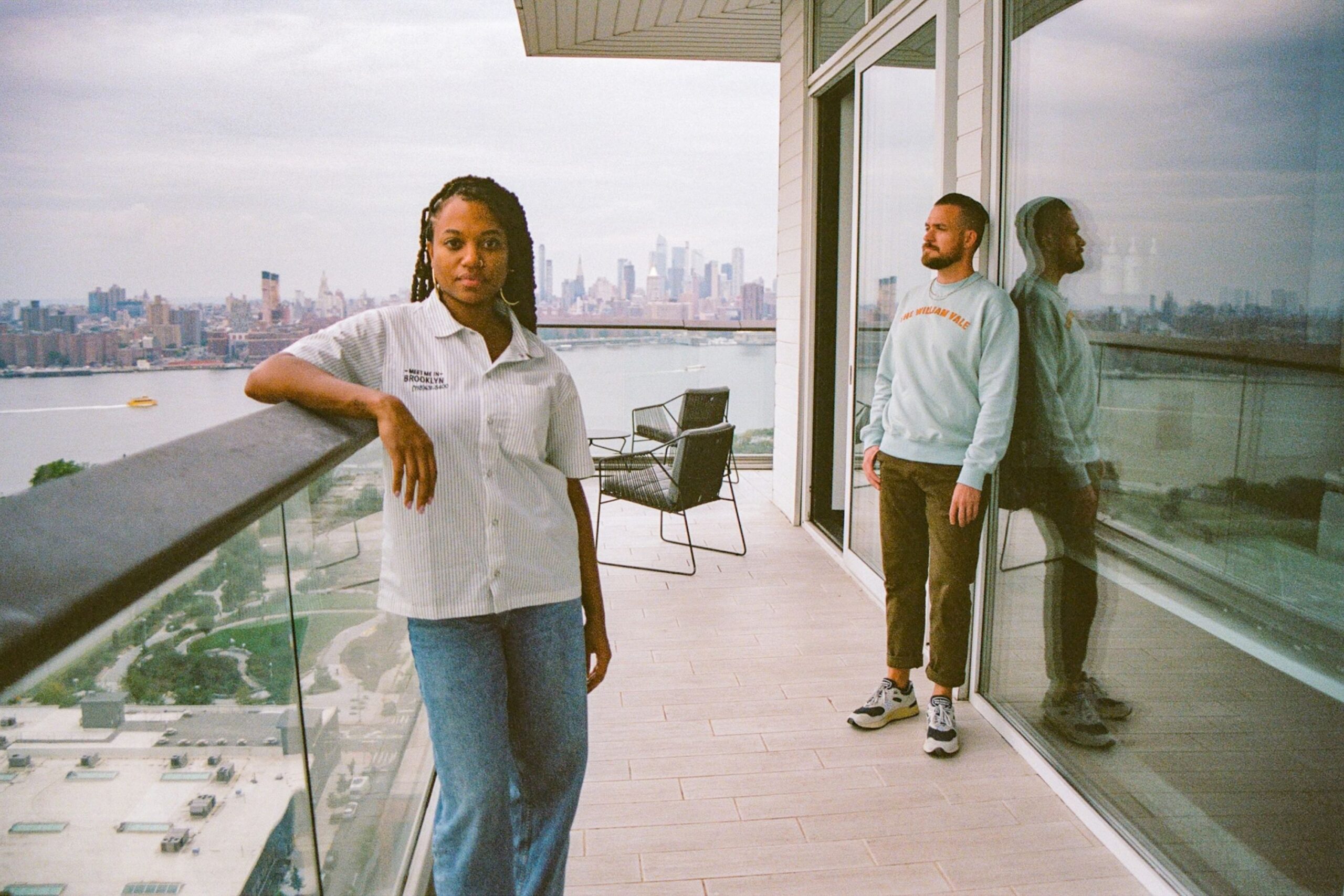 Service Shirt & Crewneck